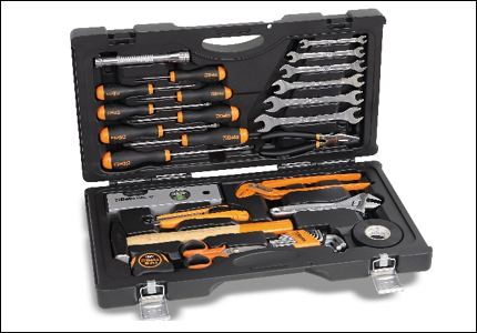 Case UTILITY CASE with 33 tool kit
