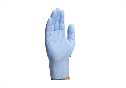 Disposable powder free nitrile glove