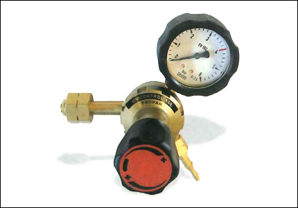 Propane pressure regulator